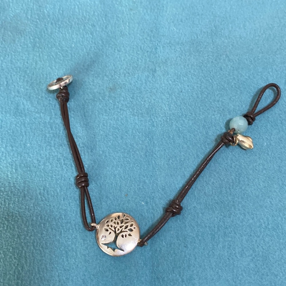 FOSSIL BRACELET 7” LONG VERY GOOD CONDITION